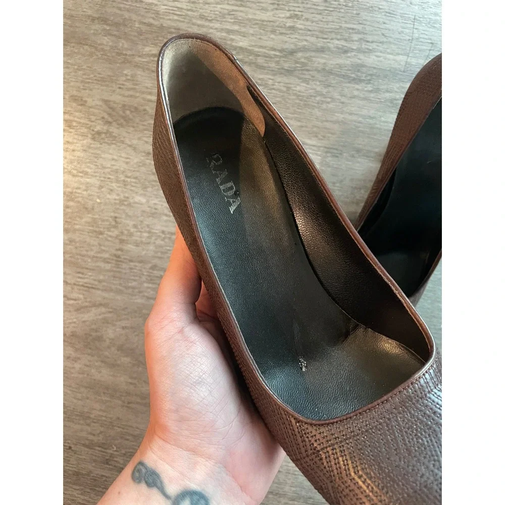 Prada Brown‎ Textured Leather Block Heel Pumps Size 38.5